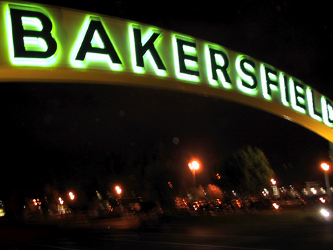 bakersfield_sign_02_low